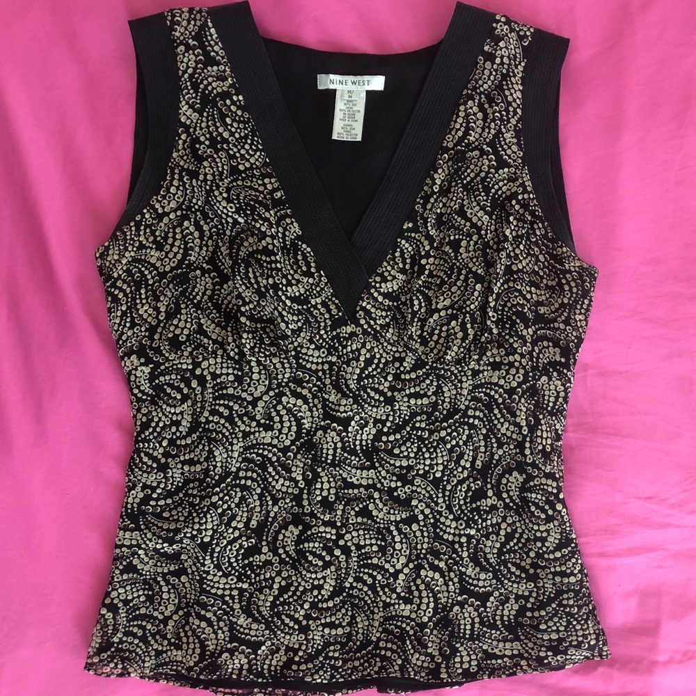 Nine West sleeveless v-neck blouse